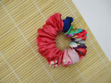 Load image into Gallery viewer, Silk Kimono Scrunchies, Japanese Gift Ship from USA, Pink Bold Statement