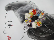 Load image into Gallery viewer, Vintage Silk Kimono Scrunchies, Japanese Hair Tie Colorful Floral