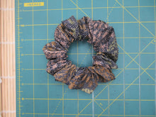 Load image into Gallery viewer, Kimono Scrunchies, Ship from USA Japanese Gift Idea Silk Fabric