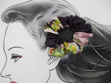 Load image into Gallery viewer, Vintage Silk Kimono Fabric Scrunchies, Japanese Hair Tie Statement