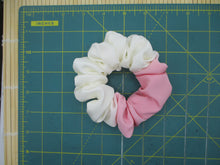 Load image into Gallery viewer, Kawaii Pink Accent Cream White Kimono Scrunchies