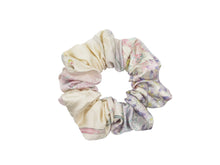 Load image into Gallery viewer, Floral Elegant Silk Kimono Scrunchies, Vintage Kimono Fabric Hair Tie