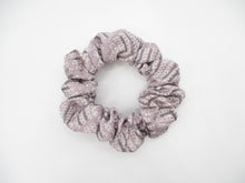 Load image into Gallery viewer, Minimalist Silk Kimono Japanese Fabric Scrunchies Light Purple Shibori
