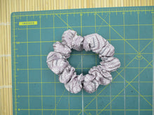 Load image into Gallery viewer, Minimalist Silk Kimono Japanese Fabric Scrunchies Light Purple Shibori