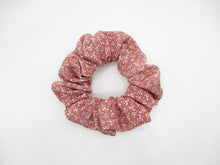 Load image into Gallery viewer, Silk Kimono Scrunchies, Japanese Gift Ship from USA, Pink Tiny Flowers