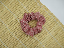 Load image into Gallery viewer, Silk Kimono Scrunchies, Japanese Gift Ship from USA, Pink Tiny Flowers

