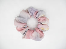 Load image into Gallery viewer, Pastel Pink Purple Kawaii Silk Kimono Scrunchies, Japanese Gift