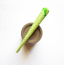 Load image into Gallery viewer, Green Japanees Kimono Beak Clip