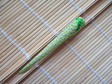 Load image into Gallery viewer, Green Japanees Kimono Beak Clip