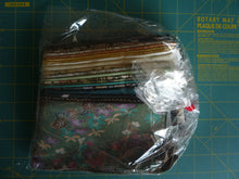 Load image into Gallery viewer, Green Japanese Fabric Set, Silk Recycled Fabric Remnants Set