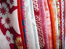 Load image into Gallery viewer, Red Silk Japanese fabric Set