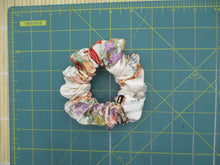 Load image into Gallery viewer, Floral Elegant Silk Kimono Scrunchies, Vintage Kimono Fabric Hair Tie
