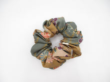 Load image into Gallery viewer, Vintage Silk Kimono Scrunchies, Ship from USA Hair Tie
