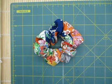Load image into Gallery viewer, Vintage Silk Kimono Fabric Scrunchies, Japanese Hair Tie Statement
