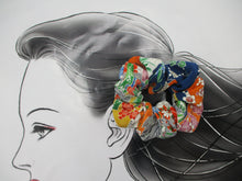 Load image into Gallery viewer, Vintage Silk Kimono Fabric Scrunchies, Japanese Hair Tie Statement
