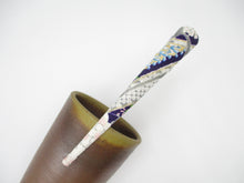 Load image into Gallery viewer, Floral Elegant Japanese Kimono Fabric Alligator Hair Clip Ship from USA
