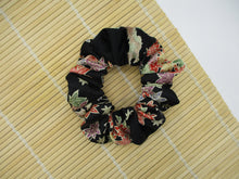 Load image into Gallery viewer, Black Momiji Kimono Scrunchies, Japanese Vintage Silk Fabric Accessory
