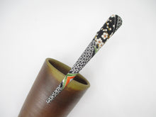 Load image into Gallery viewer, Elegant Recycled Vintage Kimono Fabric Covered 130mm Clip
