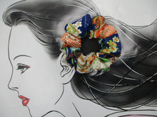 Load image into Gallery viewer, Vintage Silk Kimono Fabric Scrunchies, Japanese Hair Tie Statement
