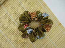 Load image into Gallery viewer, Beautiful Vintage Silk Kimono Scrunchies Brown Maple Momiji Ship from USA
