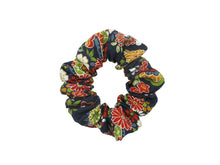 Load image into Gallery viewer, Vintage Silk Kimono Fabric Scrunchies, Japanese Hair Tie Statement
