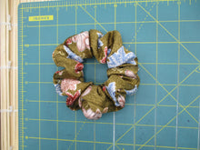 Load image into Gallery viewer, Beautiful Vintage Silk Kimono Scrunchies Brown Maple Momiji Ship from USA
