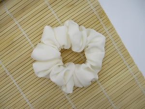 Cream White Soft Simple Silk Kimono Scrunchy, Vintage Fabric Scrunchie