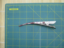 Load image into Gallery viewer, Purple Pink Statement Kimono Clip, Simple Long Alligator Metal Clip
