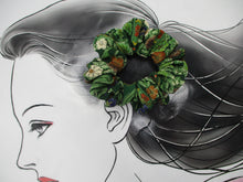 Load image into Gallery viewer, Japanese Fabric Kimono Hair Tie Silk Kimono Upcycled Chirimen Green
