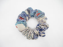 Load image into Gallery viewer, Chirimen Japanese Vintage Silk Kimono Scrunchies

