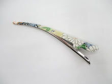 Load image into Gallery viewer, Floral Simple Minimalist Hair Kimono Clip Long 130mm
