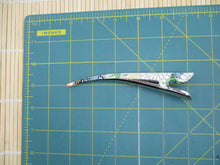 Load image into Gallery viewer, Floral Simple Minimalist Hair Kimono Clip Long 130mm
