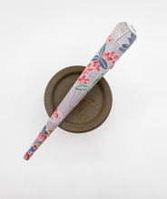 Load image into Gallery viewer, Light Purple Kimono Clip, 130mm Long Metal Alligator Clip
