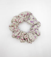 Load image into Gallery viewer, Silk Scrunchies, Japanese Kimono Ponytail Holder, Ship from USA Light Purple
